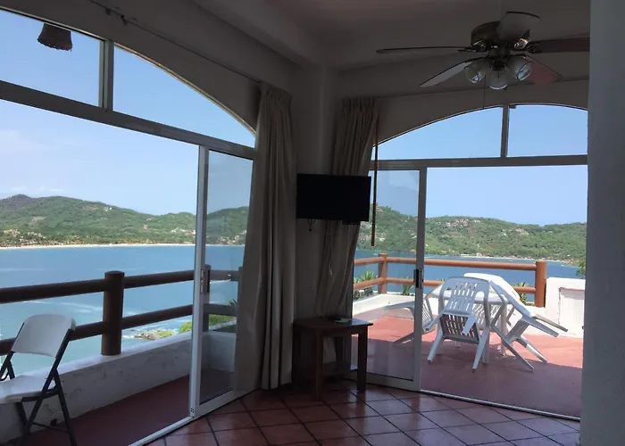 El Morro Zihuatanejo